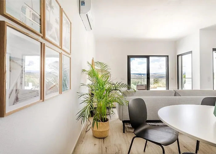 Sun, & Surf In By Lisbeyond Appartement