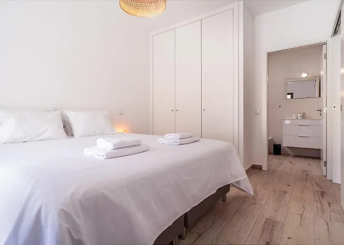 Sun, & Surf In By Lisbeyond Appartement *