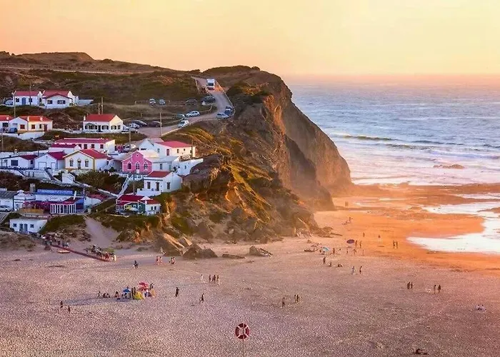 Sun, & Surf In By Lisbeyond Appartement Aljezur